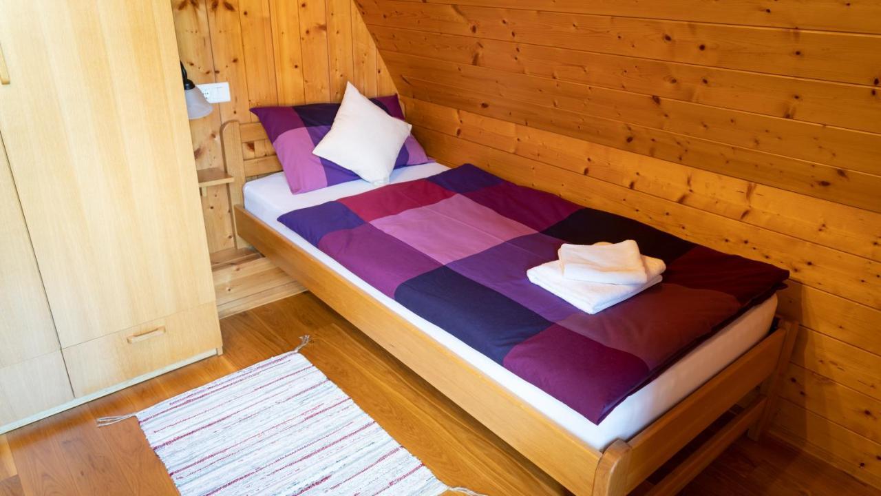 Chalets Runolist Crni Lug Luaran gambar